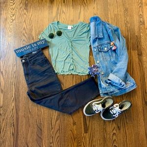 Green T-shirt with Buttons